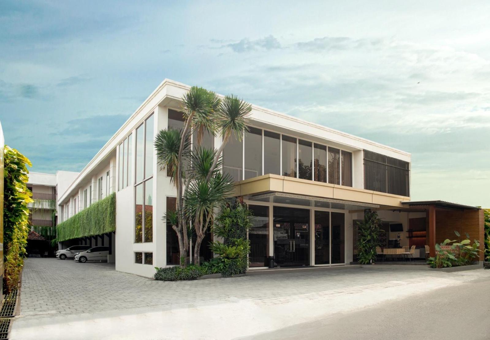 Aveon Express Hotel By Daphna International Γιογκιακάρτα Εξωτερικό φωτογραφία