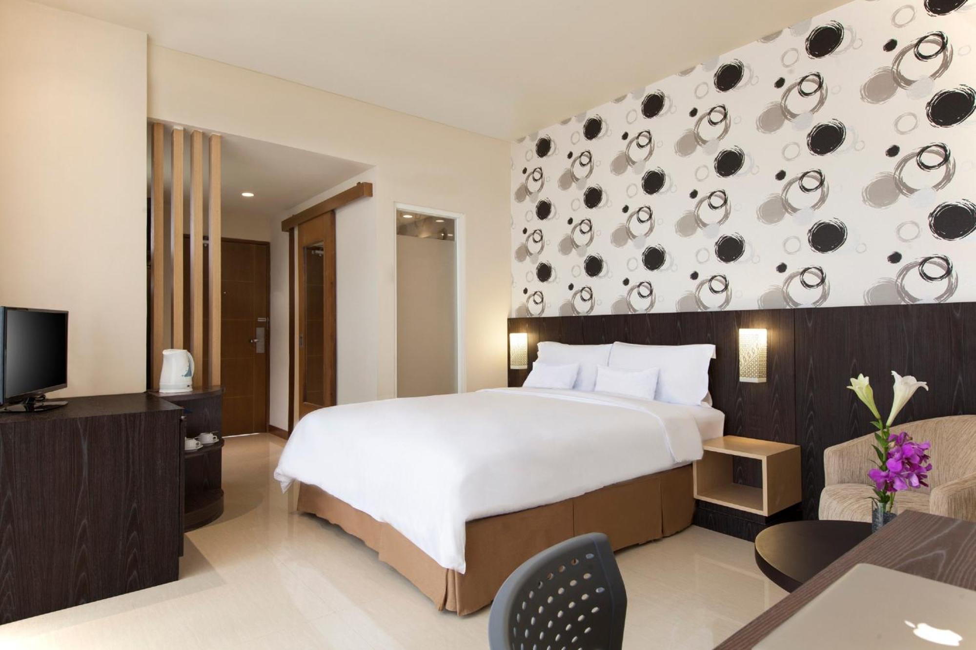 Aveon Express Hotel By Daphna International Γιογκιακάρτα Εξωτερικό φωτογραφία